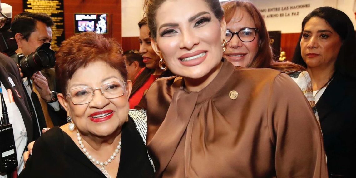 Senadora Lorenia Valles celebra nombramiento de Ernestina Godoy como Fiscal General de la República