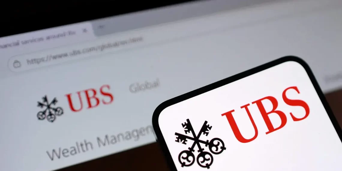 UBS podría recortar 10 mil empleos hasta 2027