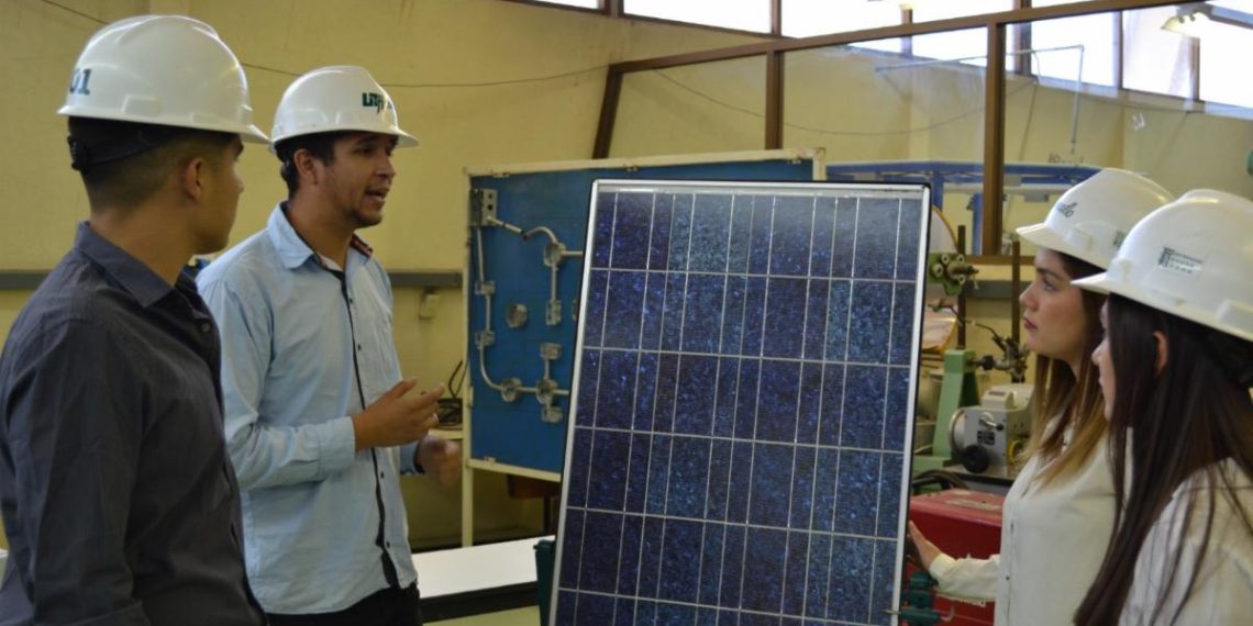 Recibe UTHermosillo donativo con valor de 15 mil dólares en beneficio de sus estudiantes