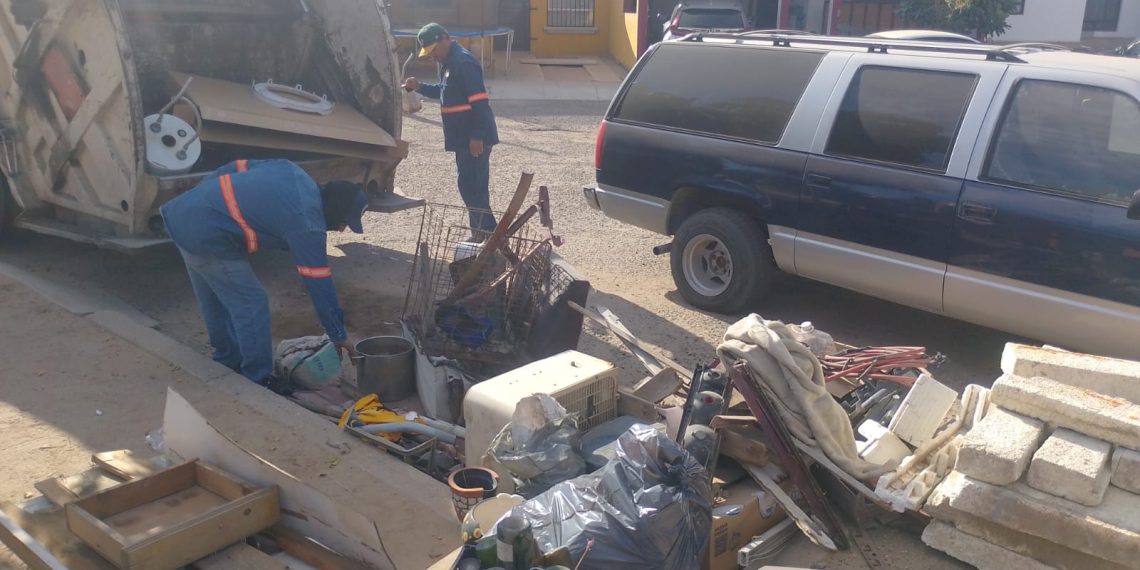 Retira Gobierno de Hermosillo 32 toneladas de cacharros al Norte de la ciudad 