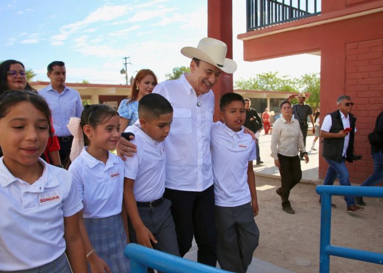 Durazo garantiza uniformes escolares a tiempo: amplía plazo de actualización de tallas