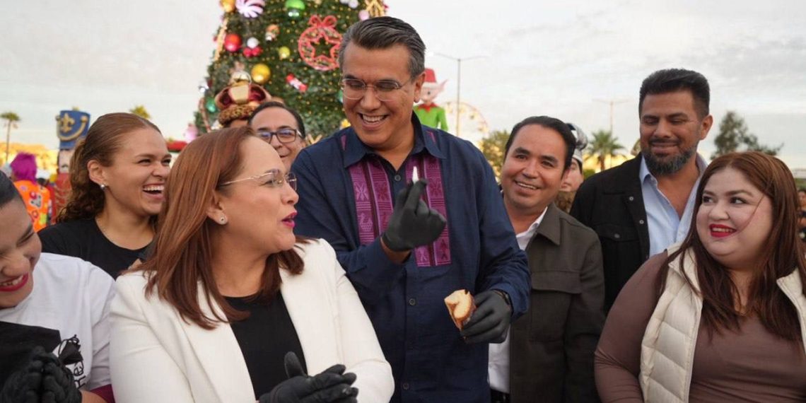 El Diputado Federal Ramón Flores asiste a la Fiesta de Reyes organizada para las familias de Guaymas