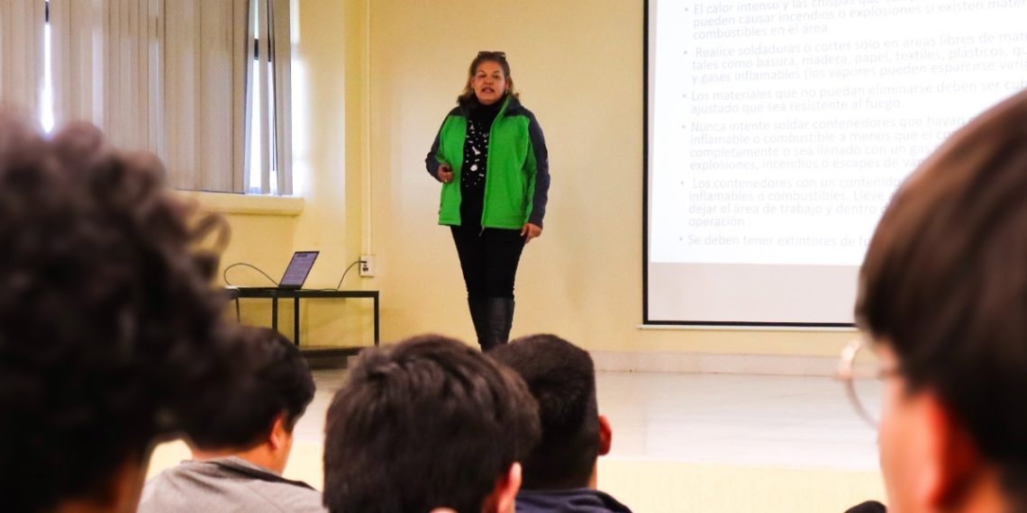 Capacita Gobierno de Sonora a universitarios en temas de seguridad industrial: Universidad Tecnológica de SLRC