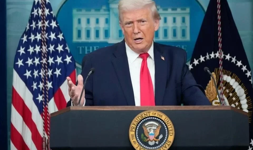 Interceptaremos drogas en tierra muy pronto: Trump