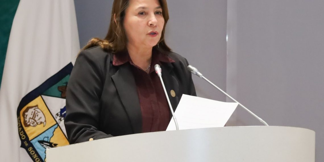 Presenta diputada María Eduwiges “Vicky” Espinoza Tapia informe de labores de la Mesa Directiva del Congreso del Estado