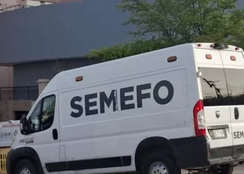 Ejecutan a MUJER en estacionamiento de Centro de Gobierno