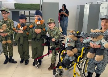 Da inicio “Febrero, Mes del Ejército y Fuerza Aérea Mexicanos”, con emotiva ceremonia de Soldado, Piloto y Guardia Nacional Honorario