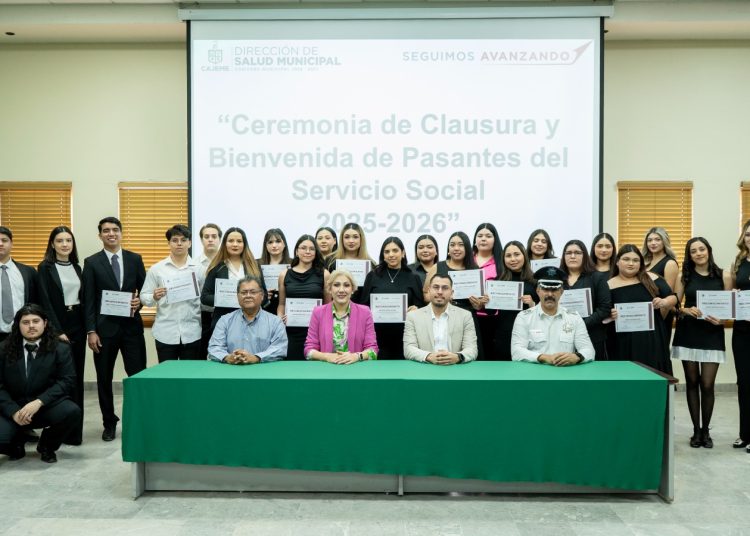 Gobierno de Cajeme reconoce a pasantes de salud por su servicio de salud
