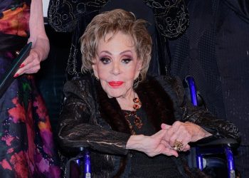 Silvia Pinal envía mensaje desde el hospital; asegura encontrarse bien de salud