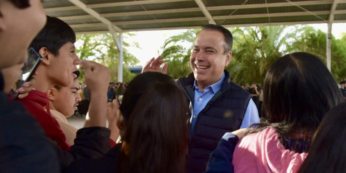 Suma Antonio Astiazarán programa Reciclase al CBTIS 132