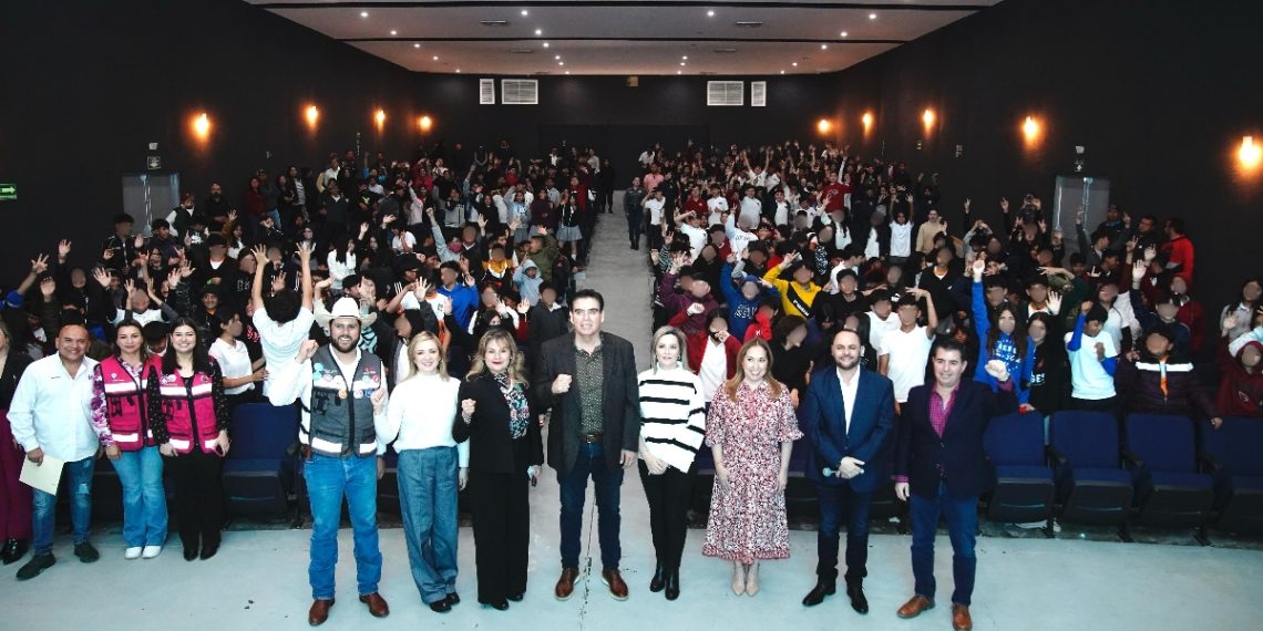 Conferencia Soy DIFerente: Más Salud Menos Adicciones, llega a más de 23 mil jóvenes sonorenses