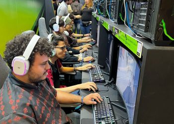 Participa alumnado de UTS en evento internacional de tecnología y emprendimiento