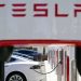 Tesla desecha plan de autos de bajo costo