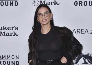 Demi Moore revela cómo enfrenta la demencia de Bruce Willis