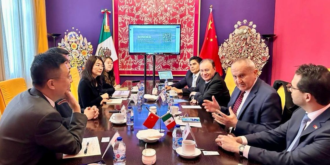 Gobernador sostiene encuentro con directivos de empresa generadora de energías limpias