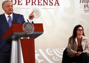 Propuse reformas porque hay elecciones, reconoce AMLO