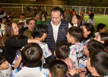 Confirma Toño Astiazarán próxima entrega de unidad deportiva rehabilitada en la colonia Norberto Ortega