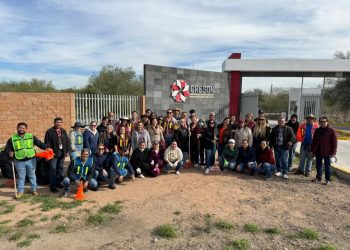 Promueve Creson cuidado ambiental con brigada de limpieza y descacharre