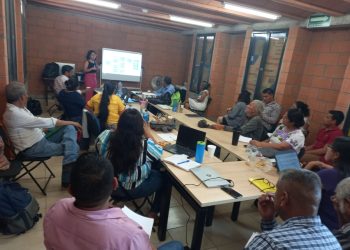 Docentes sonorenses participaron en la elaboración de Libros de Texto Gratuitos en lenguas indígenas nacionales: SEC