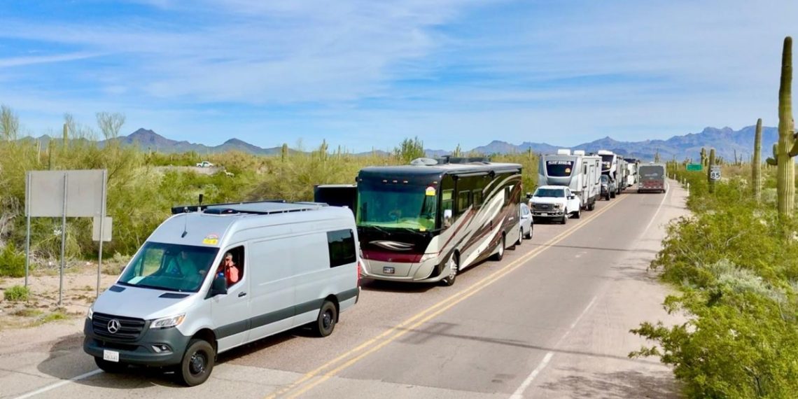 Llega la primera caravana de turistas proveniente de Estados Unidos a Sonora