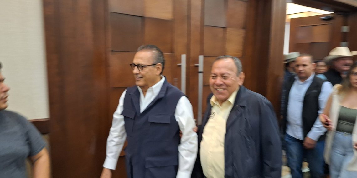 Unidos PRI, PAN y PRD, vamos a detener la demolición de las instituciones, coinciden Zambrano y Beltrones&nbsp;