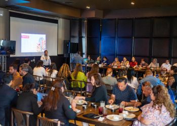 Presenta Gobierno de Sonora escenario para turismo de negocios a empresarios en Baja California