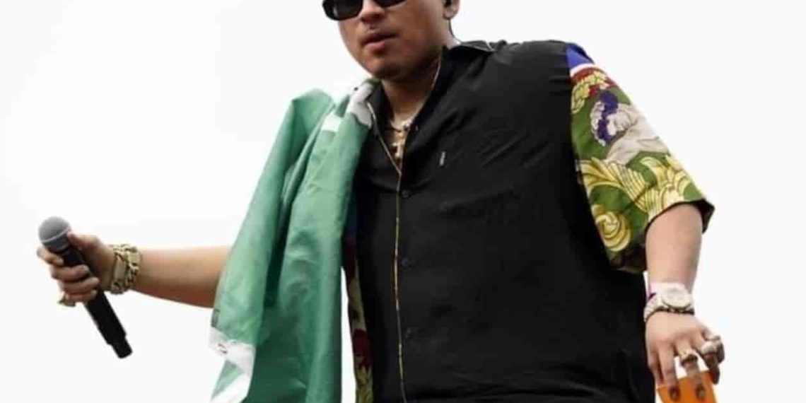 Vocalista de Fuerza Regida fue detenido al cruzar de EU a México