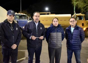 Dispone Toño Astiazarán de servicio de pipas con agua a colonias más afectadas por las 13 rupturas en tubería