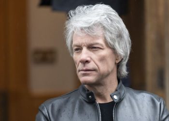 Honran a Jon Bon Jovi por su carrera artística
