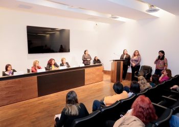 Presentan libro Primer Parlamento Abierto de Mujeres en Sonora