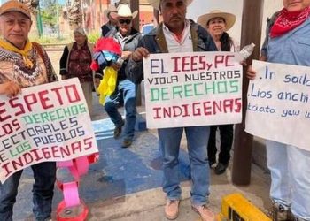 Protestan Mayos en el IEEyPC por violación a sus derechos