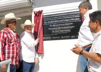 Gobernador Durazo entrega obra y equipamiento para el Desarrollo Pesquero para la justicia al Pueblo Yaqui