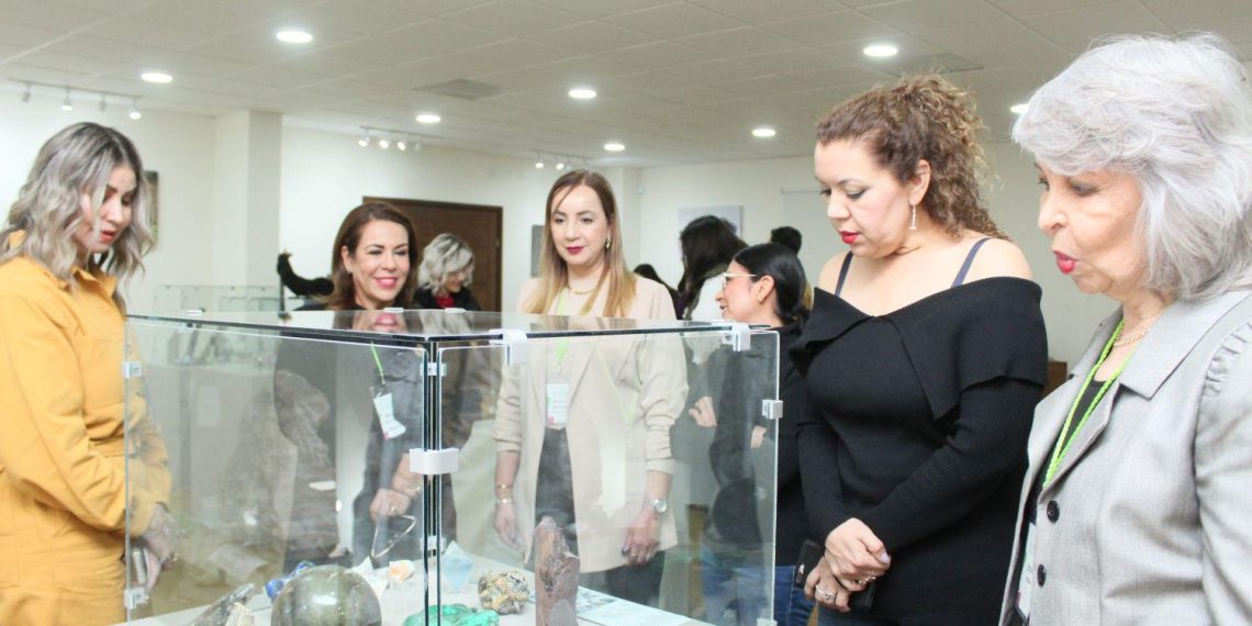 Recorren mujeres empresarias Museo de Minería
