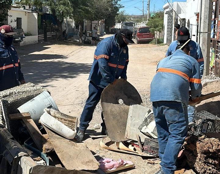 Levantan 42 toneladas de cacharros en la colonia Norberto Ortega