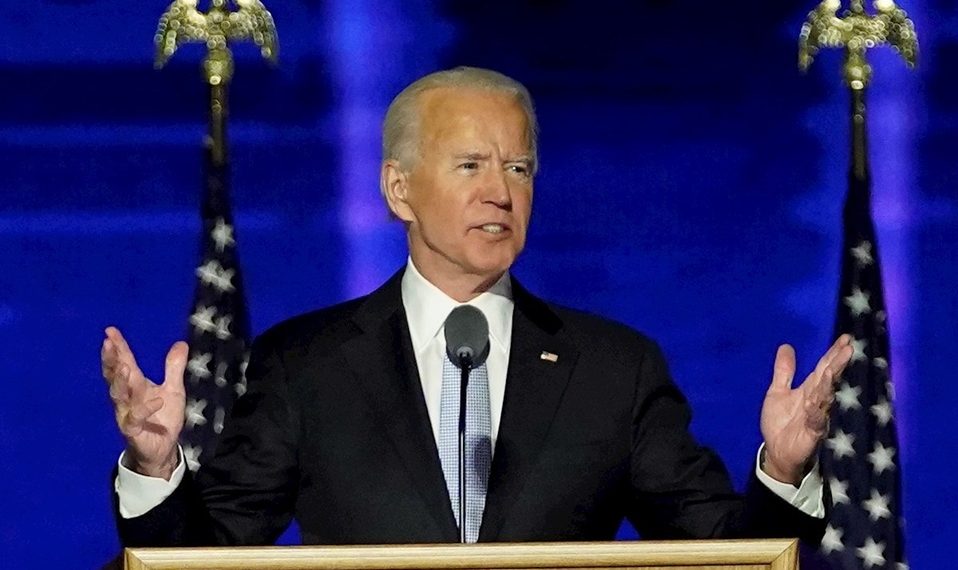 Admite Biden que frontera con México no es segura