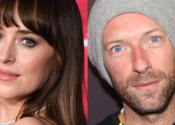 Dakota Johnson y Chris Martin se comprometen