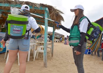 Mantiene Gobierno Municipal acciones de limpieza en Bahía de Kino