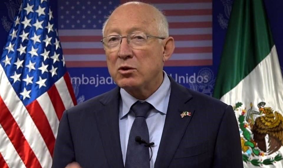 No existe investigación a AMLO: Ken Salazar