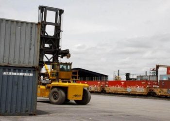 Registran exportaciones mexicanas mayor baja en 9 meses