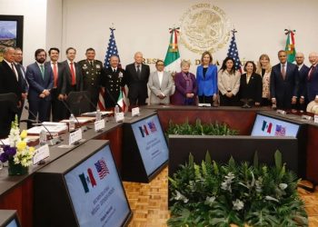 EU pide combatir en conjunto el fentanilo; México insiste en acabar con el tráfico de armas