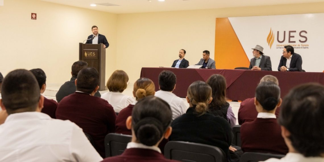 Acercan oportunidades de trabajo en EUA a egresados de la UES