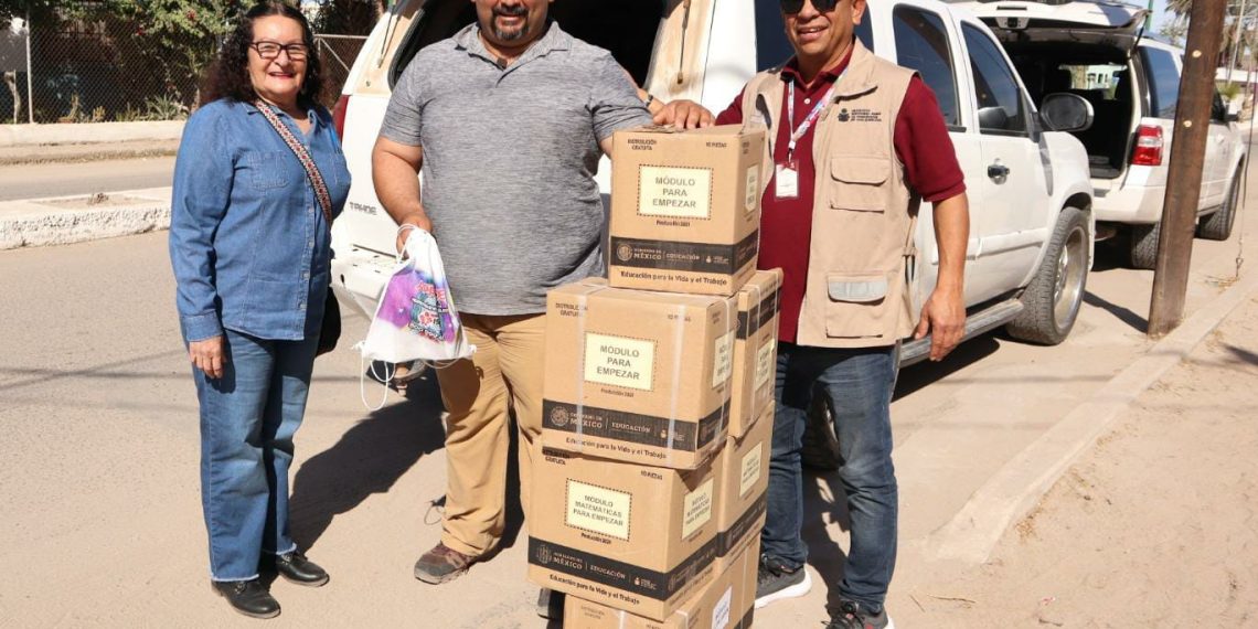 Fortalece ISEA alfabetización en beneficio de habitantes de Bahía de Kino