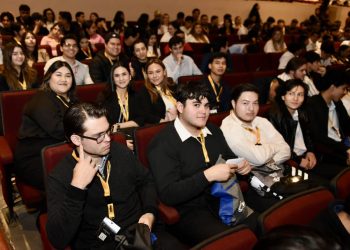 Comparte Gobierno Municipal perspectiva de las nuevas generaciones de ingenieros