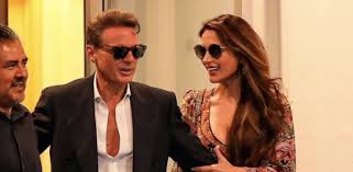 Vacacionan Luis Miguel y Paloma Cuevas en resort de lujo