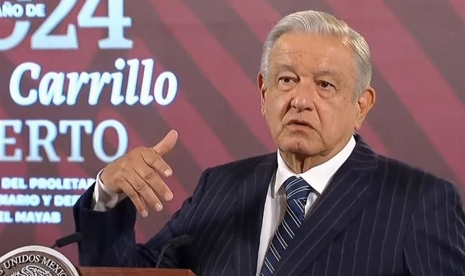 AMLO propone desaparecer 'todos' los organismos autónomos en reforma