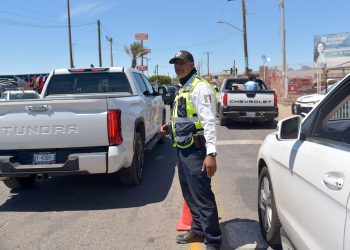 Implementa Gobierno Municipal medidas preventivas en Bahía de Kino