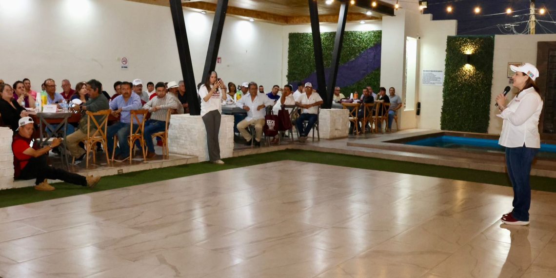 Sindicatos de Guaymas se reúnen con la doctora Karla Córdova González, candidata a la presidencia municipal.