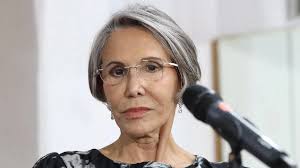 Pide ‘descongelar’ a Chespirito