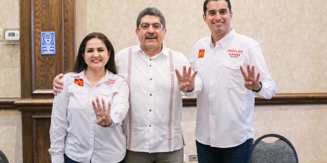 “Futuros senadores” llamó Manuel Espino a Celida y Froylán