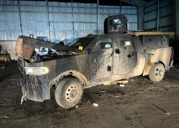 Aseguran AMIC y SEDENA taller utilizado para blindar vehículos tipo “monstruo”